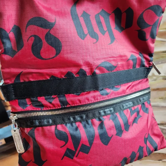 L.A.M.B. Gwen Stefani Makeup LeSportsac Red Rare Double Bum Waist Fanny Belt Bag - Picture 15 of 16